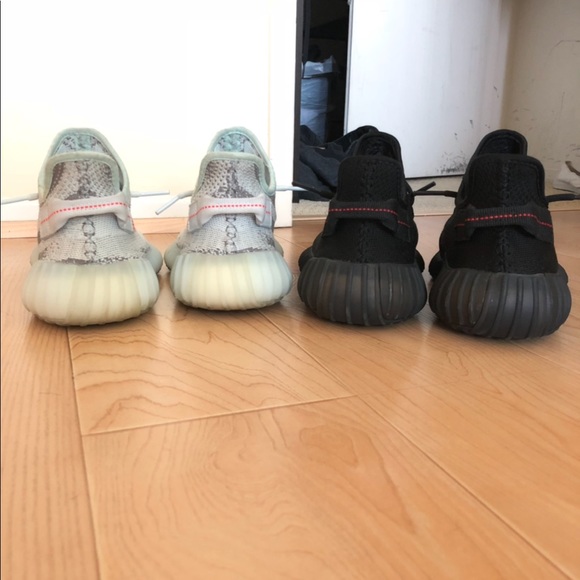 2017 Yeezy 350 Boosts V2, Bred, size US 9.5. - Picture 3 of 8